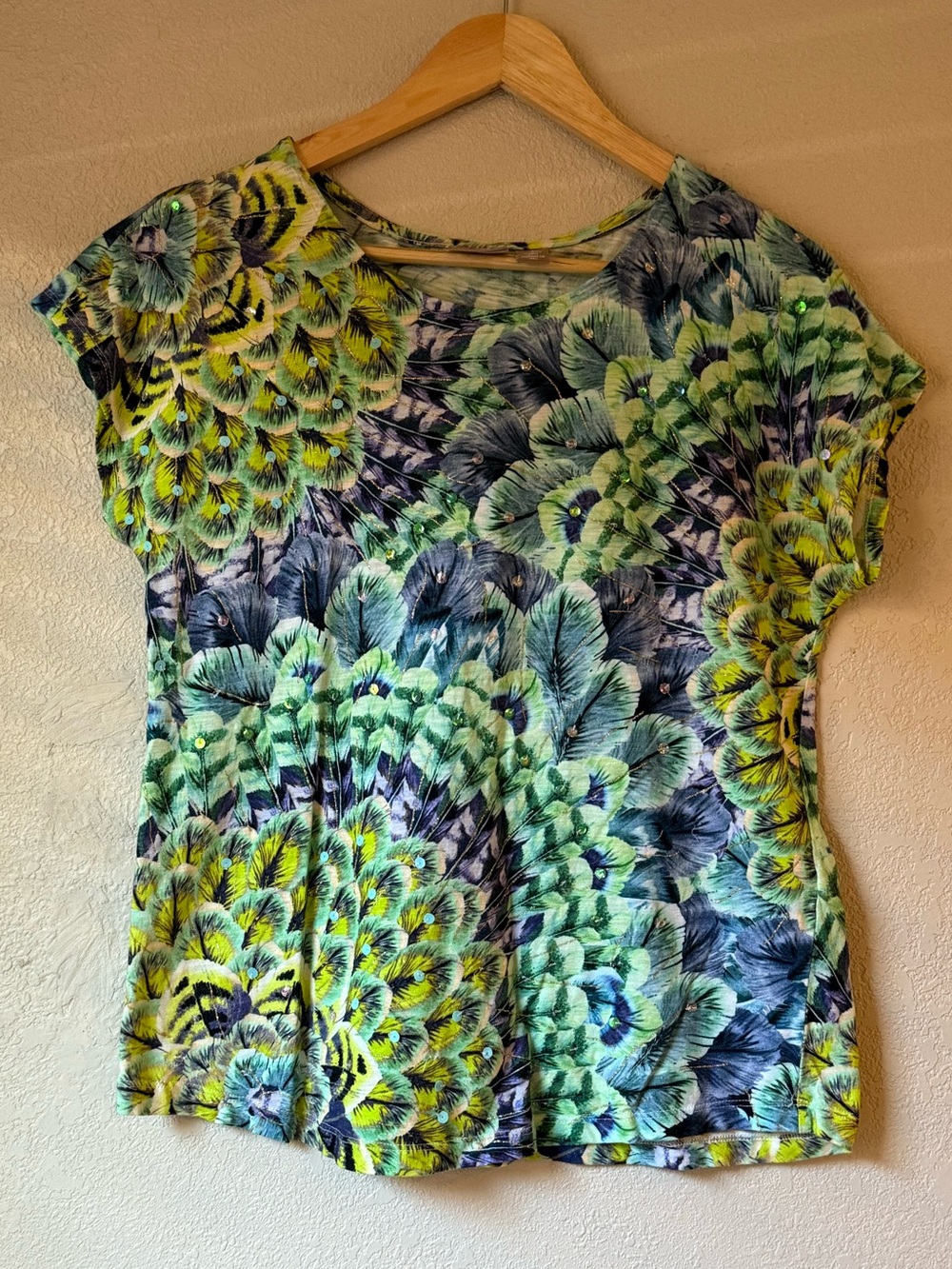 Floral Feather-Print Women's Cap Sleeve Top